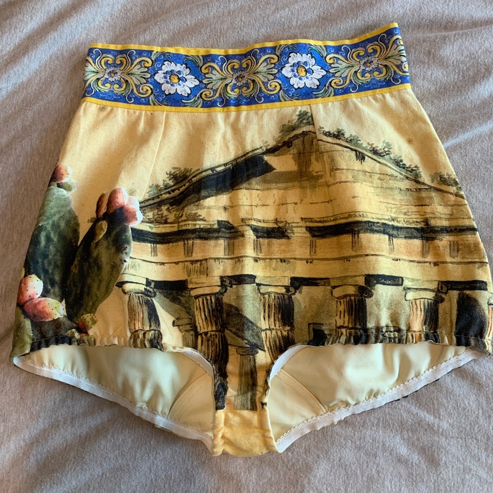 Dolce & Gabbana high waisted shorts